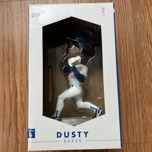 Bobblehead - Picture 2 of 15